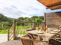 Chalet Simple Hotels in Pietracorbara