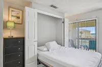 Sandpiper Cove 8204 Condo by RedAwning Các khách sạn gần Destin beach