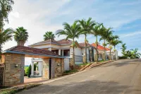 Netluna Villa Hotel & Tours