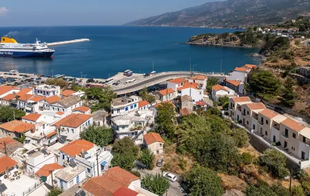 Lemonia Suites in Ikaria Отели в г. Evdilos