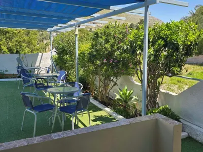 Papafotis Apartments & Suites فنادق في Alinda