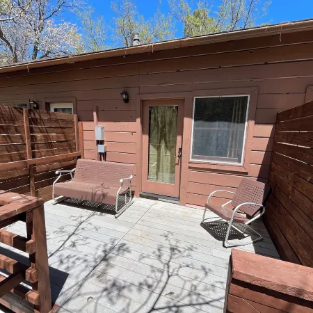Quiet Mind Lodge, Spa & Retreat Sequoias
