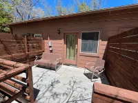 Quiet Mind Lodge, Spa & Retreat Sequoias Hotels in Tulare County