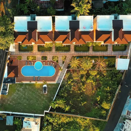 Ria Hotel