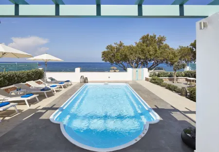 Almyriki Beach Villa