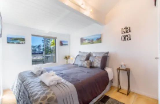 Villa Topaz at Palm Beach by Waiheke Unlimited