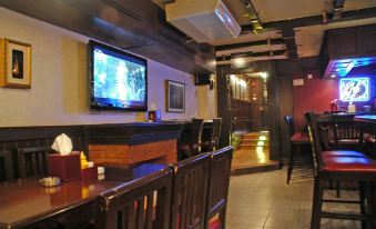 Comfort Hotel Suites
