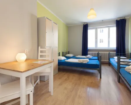 中庭青年旅館 布拉迪斯拉發1區酒店