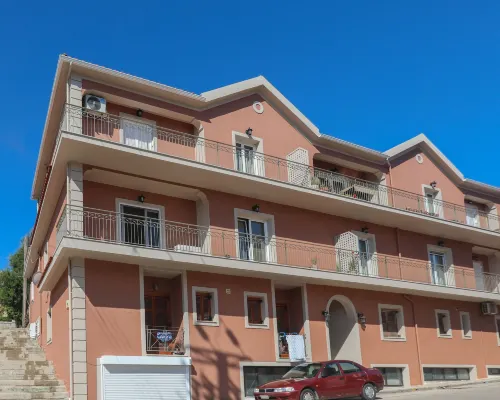 Dina Apartments Argostoli Hotele w: Kefallinia
