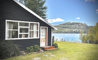 Amazing Cabin on the Shore of Lake Moreno H58 by Apartments Bariloche