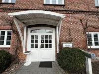 Bett4You Weidenhof Hotels near Rathauspassage Pinneberg