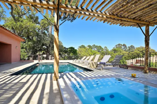 Hôtel Résidence U Paesolu