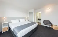 Queen Street Studios Hotels in 