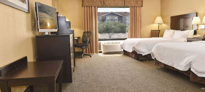 Hampton Inn & Suites Alexandria Hotels in Alexandria