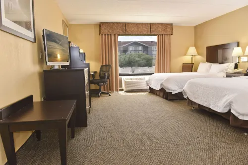 Hampton Inn & Suites Alexandria