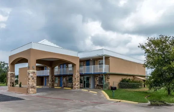 伊克諾旅館礦泉井