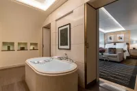 Four Seasons Hotel des Bergues Geneva - Romantic