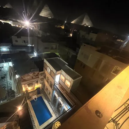 Nun Pyramids Inn