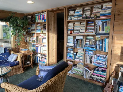 Cottage Lake Bed and Breakfast