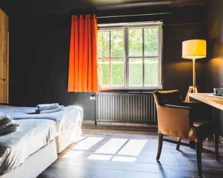 Domaine du Blé Hotels in Wavre