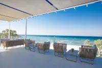 Silver Sands Beach Hotel - Airport Shuttle