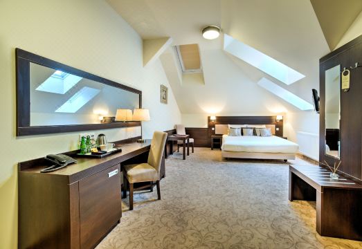 2. 호텔 룩소 루블..