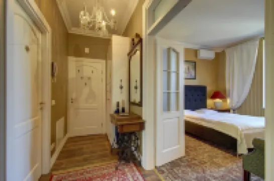 German18-3A Luxury Vilnius Apartment Hotels near Vilnius Cathedral