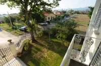 La Locanda di Adele - Il Giardinetto B&B - Homestays