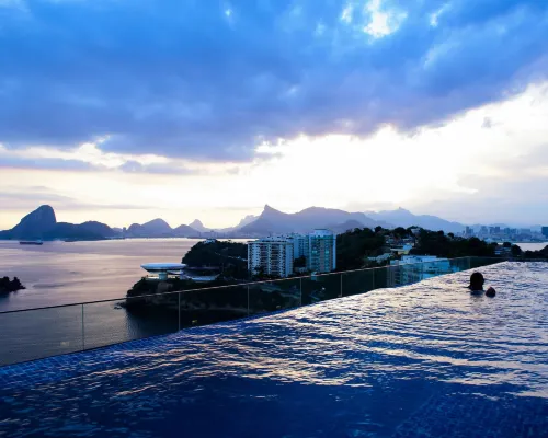 H Niteroi Hotel Hotels near Inga