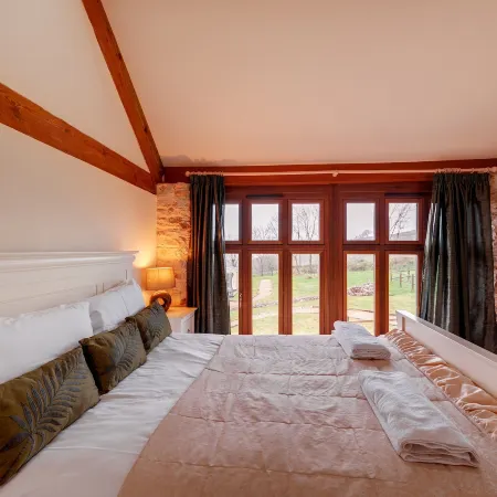 Hills Farm Stays