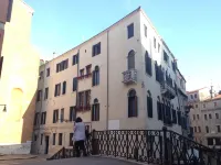 Hotel Alla Fava Hotels in 