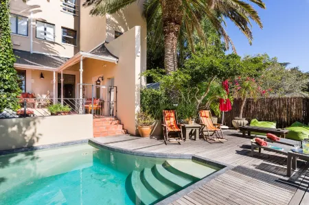 Rosedene Guest House Отели рядом с достопримечательностью «Devil's Peak»