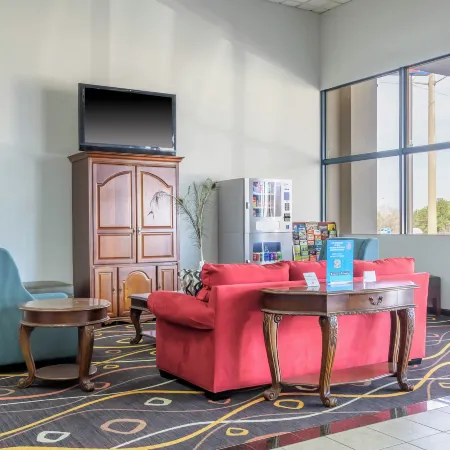 Motel 6 Forsyth, GA – Tift College