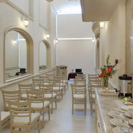 Hotel & Suites Quinta Magna