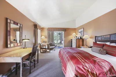 Headwaters Lodge & Cabins at Flagg Ranch فنادق في 
