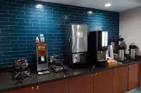 La Quinta Inn & Suites by Wyndham Bannockburn-Deerfield - petit déjeuner