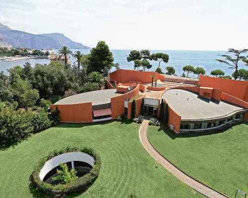 Hôtel Vacances Bleues Delcloy Các khách sạn gần Mount Boron