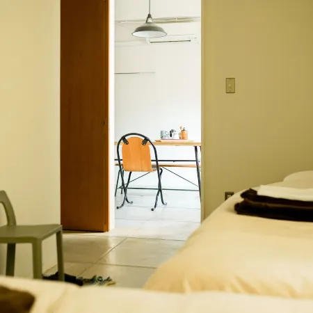 Route - Cafe and Petit Hostel Отели рядом с достопримечательностью «Собор Ураками»