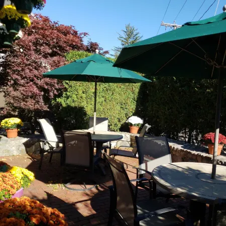 Crescent Suites Hotel