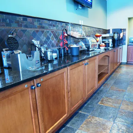 Ramada Limited Merritt