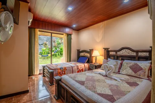 Aunty Arenal Lodge - 3 estrellas