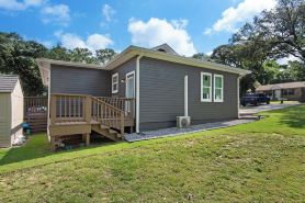 Charming cottage in fabulous Pensacola just steps from the water with water view