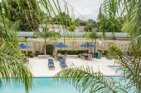 Brent House Hotel - piscine