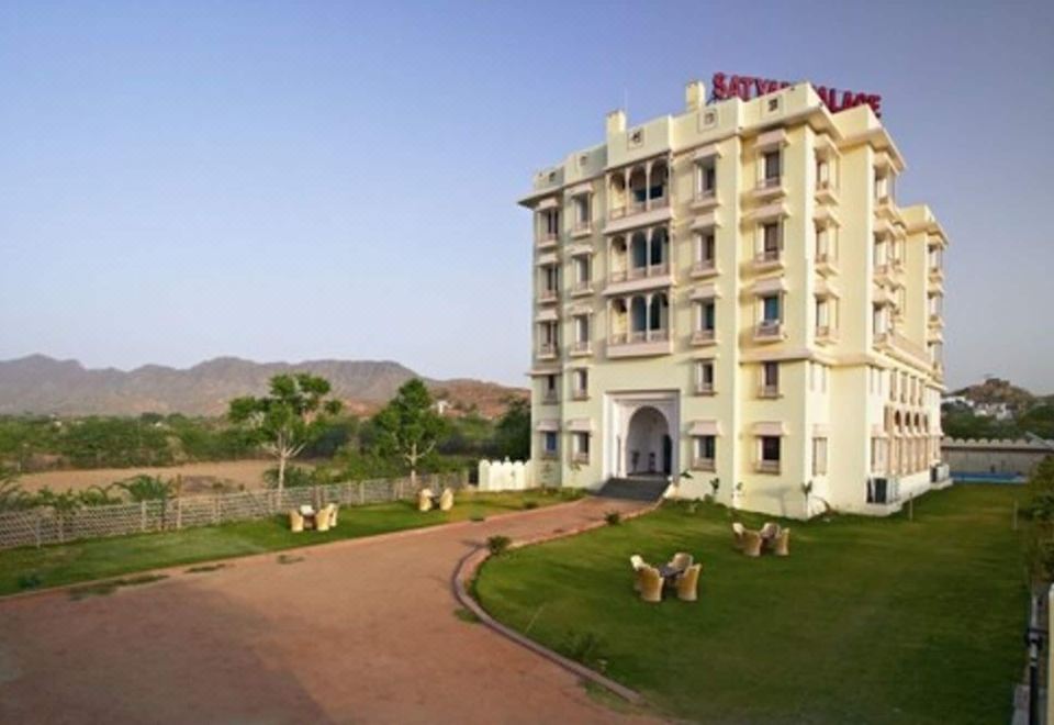 hotel overview picture