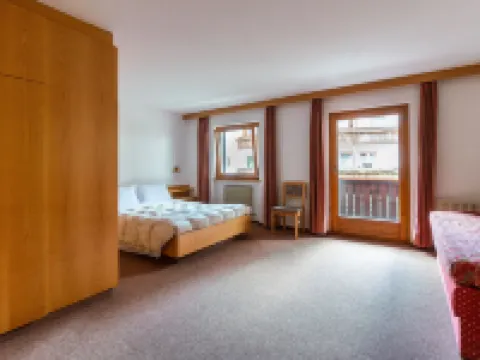 Apartments Lores Hotels in Selva