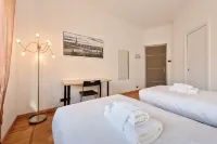 Vanchiglietta Colourful Apartment Hôtels à : San Mauro Torinese