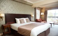 Bell by Greene King Inns Hotels in 