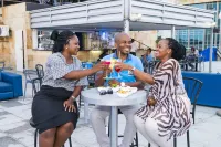 Protea Hotel Gaborone Masa Square - バー