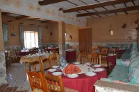 Riad Mimouna de Timnay Hotels in Ait Ayach