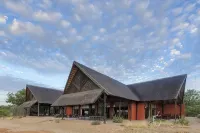 Hobatere Lodge - 2つ星